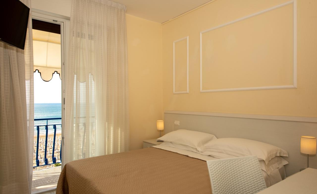 Hotel Plaza Esplanade Lido di Jesolo Exterior foto
